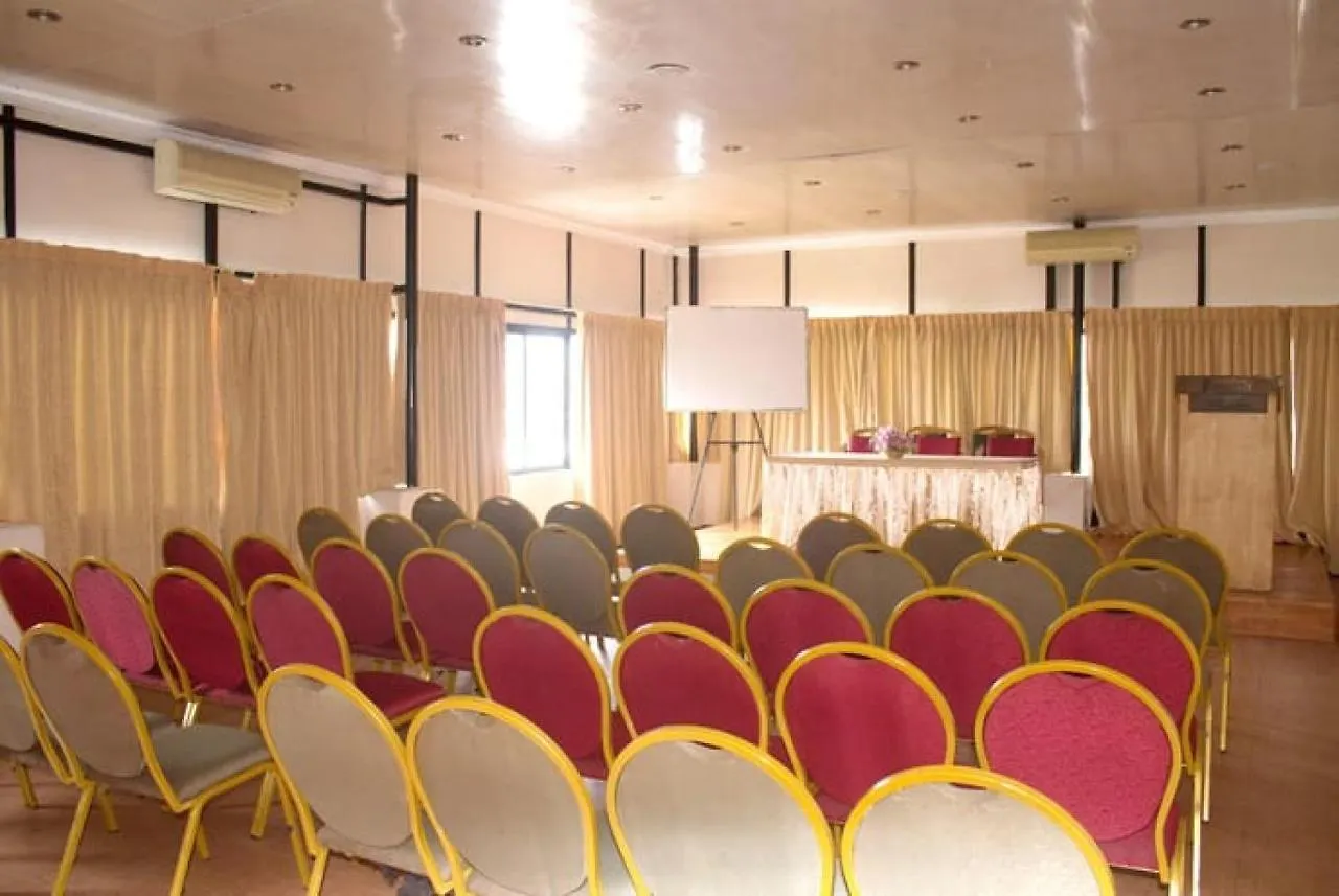 Karthika Residency Hotel Kochi 2*,